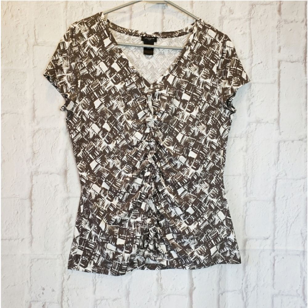 ANN TAYLOR Ruffle Front V-neck Top Medium